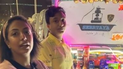 قهوة بالكورن فليكس.. فتاة وشقيقها يبتكران نكهات جديدة في عربة لبيع المشروبات الساخنة | بث مباشر