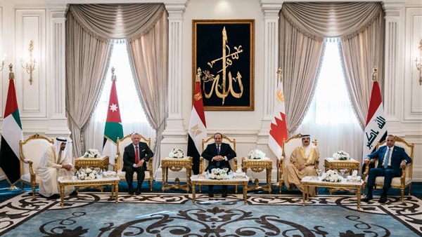 الرئيس السيسي والقادة