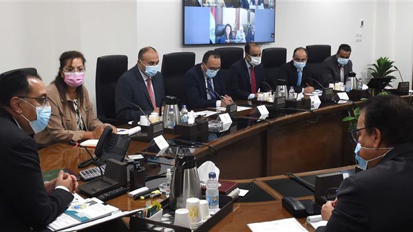 مدبولي يتابع تنفيذ