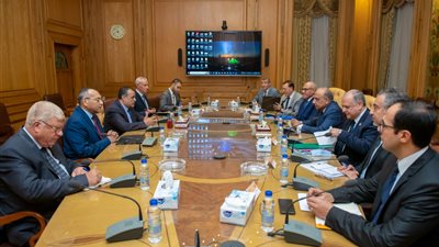 الإنتاج الحربي: نسعى لـ إنتاج سيارة كهربائية تنافس السيارات العالمية.. وتعاونا مع شركة خاصة لإنتاج أوتوبيس كهربائي