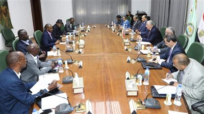 وزير الزراعة يستقبل نظيره الأوغندي لبحث سبل التعاون في المجال الزراعي بين البلدين