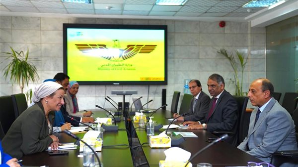 وزيرا الطيران والبيئة