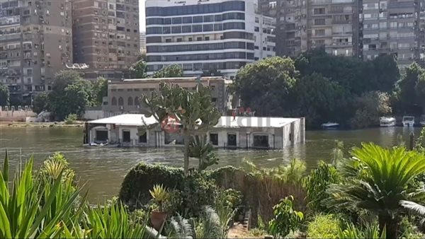 غرق عوامة سكنية 