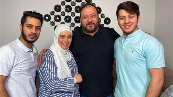 خالد مقداد وأسرته