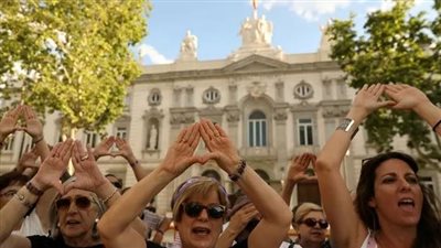 إسبانيا تدرس قانون يفرض حصول الرجل على موافقة رسمية من المرأة قبل ممارسة الجنس