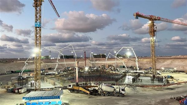 أكبر قاعدة خرسانية