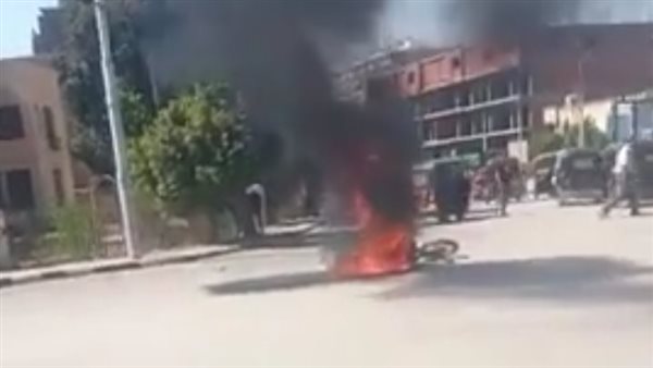 اندلاع حريق في موتوسيكل