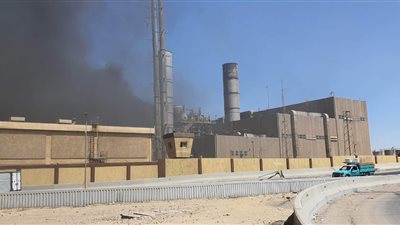 تصاعد الأدخنة بمحطة قديمة غير مستغلة في منطقة حلوان |فيديو
