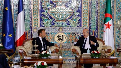 لم آتِ لطلب الغاز ولا ننكر استعمارنا.. رسائل ماكرون من زيارته إلى الجزائر