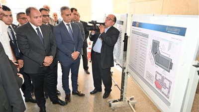 وزير التجارة يبحث ترتيبات انتقال العاملين للمقر الجديد بـ العاصمة الإدارية