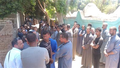 7 ضحايا بيهم أطفال.. القصة الكاملة لانهيار حائط منزل بأسيوط | صور وفيديو