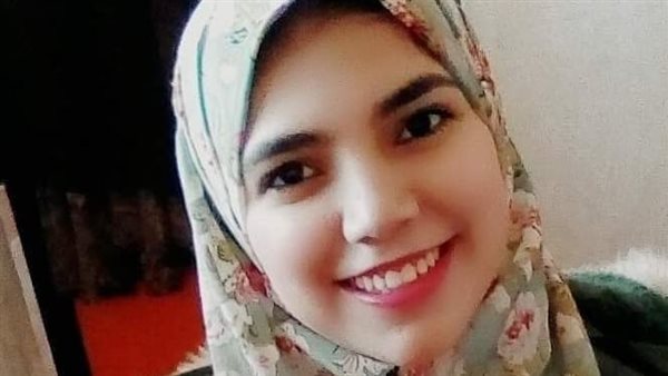 الصيدلانية آمال صلاح