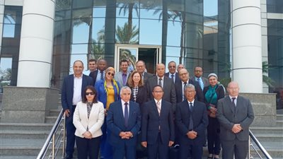 وزير المياه بمدغشقر يزور مركز البحوث الزراعية للاطلاع على الخبرة المصرية بقطاع الزراعة والري بالمناطق الصحراوية