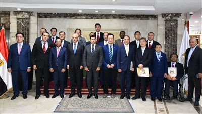 وزير الرياضة يبحث آليات التعاون المشترك مع مجموعة من سفراء الدول الآسيوية 