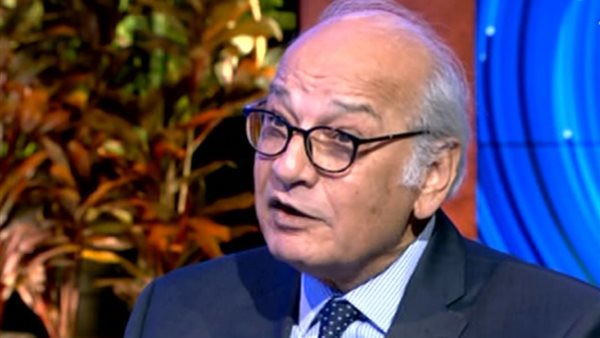 الدكتور محمود أبو