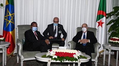 الرئيس الجزائري ورئيس الوزراء الإثيوبي يناقشان عدد من الملفات