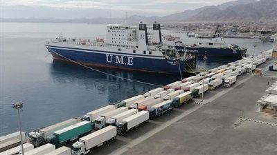 تداول 13 ألف طن بضائع عامة ومتنوعة و570 شاحنة بموانئ البحر الأحمر