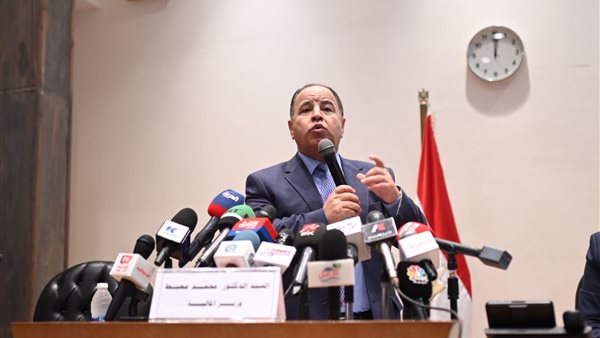  الدكتور محمد معيط