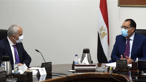 رئيس الوزراء ووزير