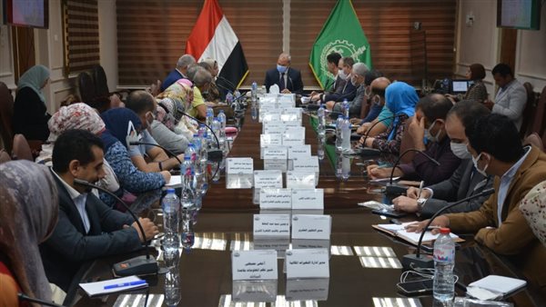 اجتماع محافظ القليوبية