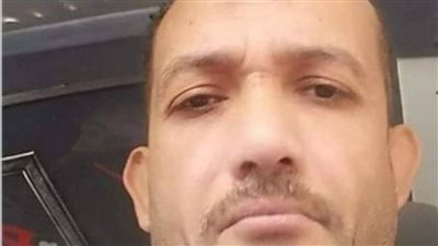 شاهد عيان يروي لحظات مُرعبة لرحيل شاب صعقًا بالكهرباء في الفيوم: كان متعلق على السلوك وحاول الأهالي إنقاذه بسلم خشبي