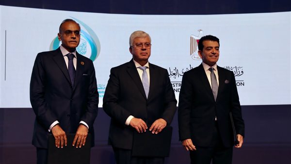 الدكتور محمد أيمن