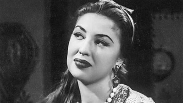 الفنانة كاميليا