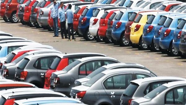 اختفاء 20 سيارة من