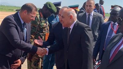 الفريق صدقي صبحي يمثل الرئيس السيسي في حفل تخرج قوات عسكرية بجنوب السودان | صور