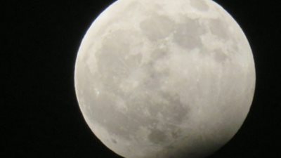 أستاذ فلك يكشف الظواهر المتوقعة الفترة المقبلة 