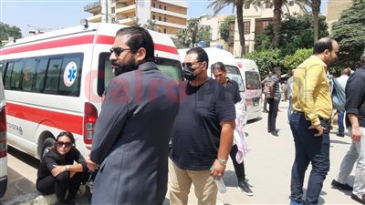 بحضور مراد مكرم وبطرس دانيال.. تشييع جثمان أمين العسال من مسجد السيدة نفيسة | بث مباشر 