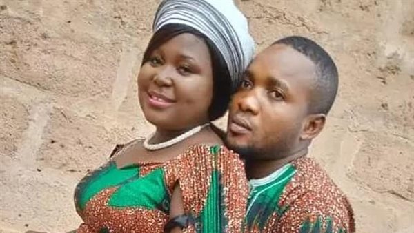 العريس وزوجته