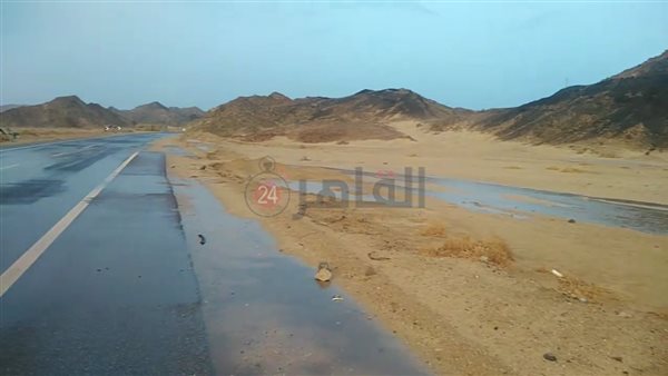 أمطار غزيرة بطريق