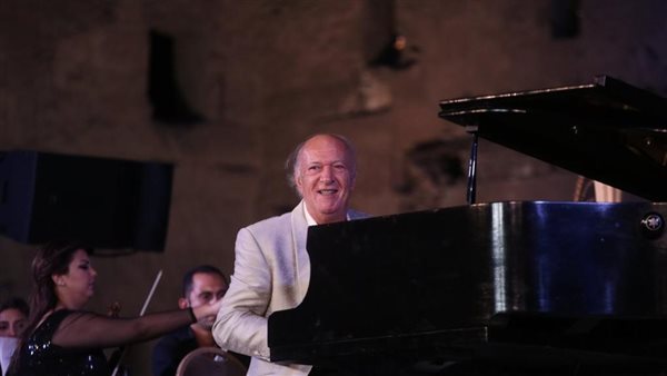 الموسيقار عمر خيرت