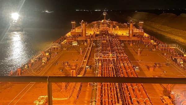 نجاح تعويم سفينة