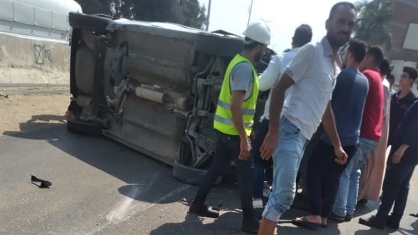 انقلاب سيارة ملاكي