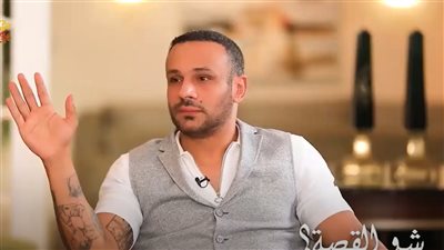 محمد عطية بعد إثارته الجدل: الزواج بعقد لن يضمن حقوق المرأة وأمي متقبلاني رغم الخلاف الفكري بينّا