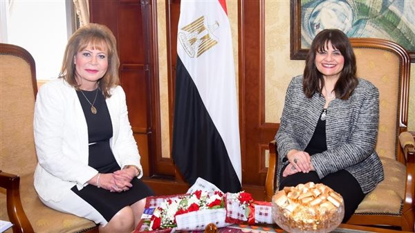 لقاء وزير الهجرة