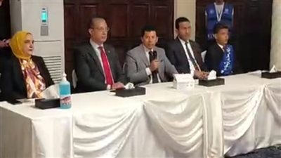 وزير الشباب والرياضة يفتتح مشروعات رياضية بالفيوم | بث مباشر 