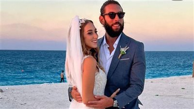 أحلى عروسة في الدنيا.. تامر هاشم يهنئ شقيقته على زواجها| صور