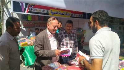 محافظ المنيا يوجه رؤساء المراكز بإقامة معارض أهلا مدارس استعدادا للعام الدراسي