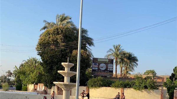 الأطفال يحولون النوافير