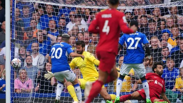 جانب من مباراة ليفربول