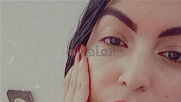 الفتاة بسنت