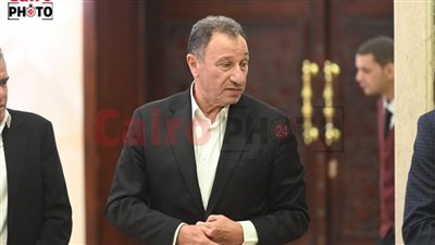 أحمد دياب يقدم واجب العزاء في شقيقة محمود الخطيب بمسجد المشير طنطاوي | فيديو