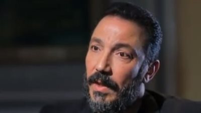 طارق لطفي يكشف لـ القاهرة 24 تفاصيل حجز والدته بالعناية المركزة