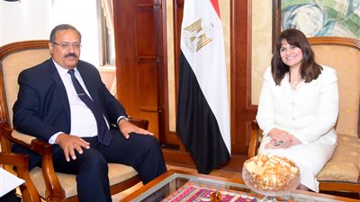 وزيرة الهجرة تشكر سفير مصر بأوكرانيا على دوره في حماية الجالية المصرية