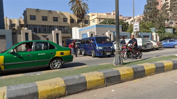 الأهالي ينتظرون تسليم