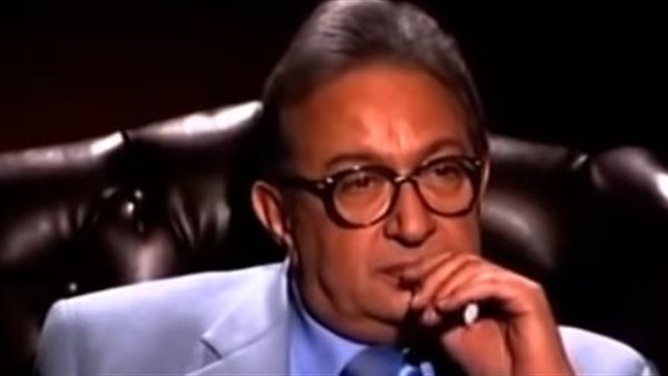 الفنان الراحل نور