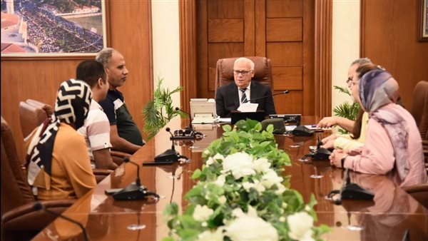 محافظ بورسعيد يستقبل